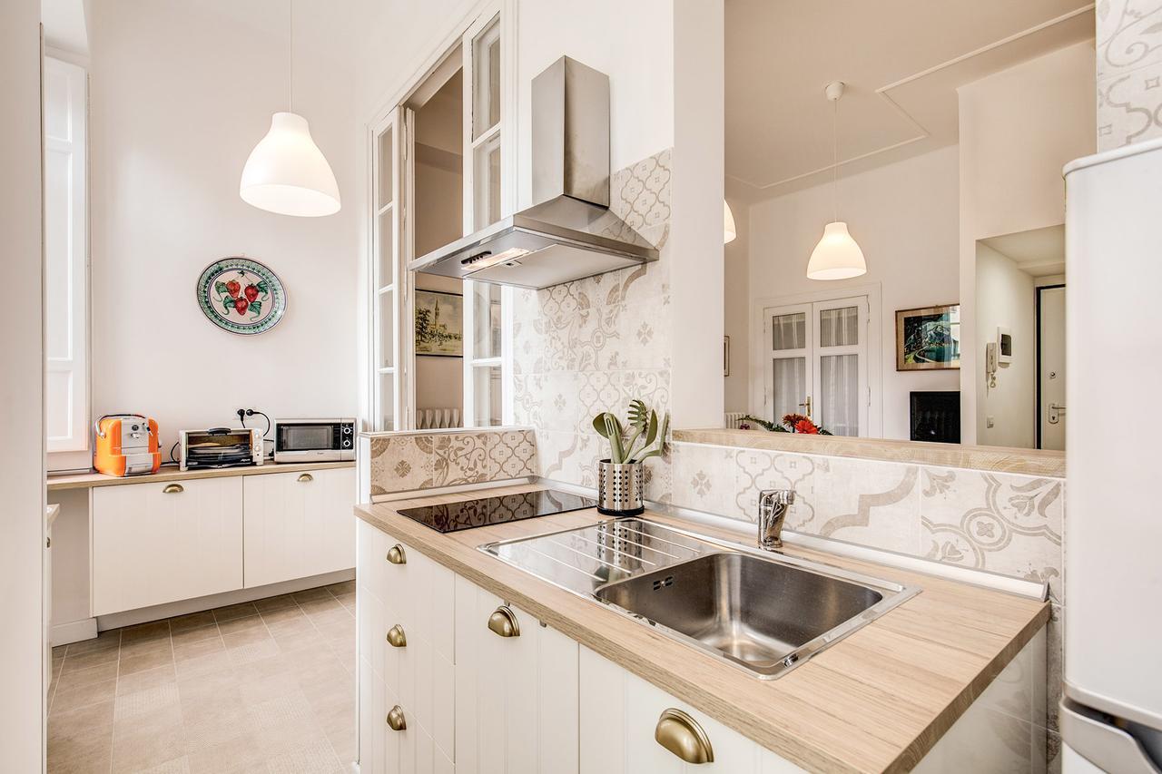 La Casa Di Nonna Pina Apartment Rome Bagian luar foto